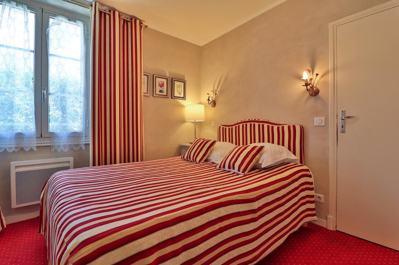 Logis Le Relais Imperial Hotel Saint-Vallier-de-Thiey Exterior foto