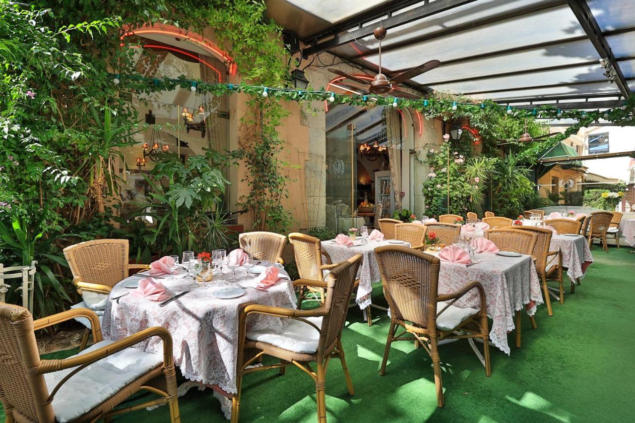 Logis Le Relais Imperial Hotel Saint-Vallier-de-Thiey Exterior foto